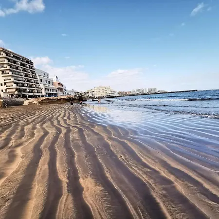 Home2book Cozy El Medano, Wifi * Эль-Медано