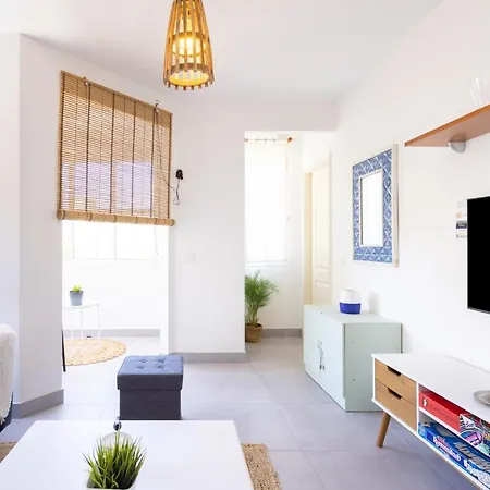 Home2book Cozy El Medano, Wifi * Эль-Медано